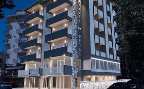 Hotel Caravel